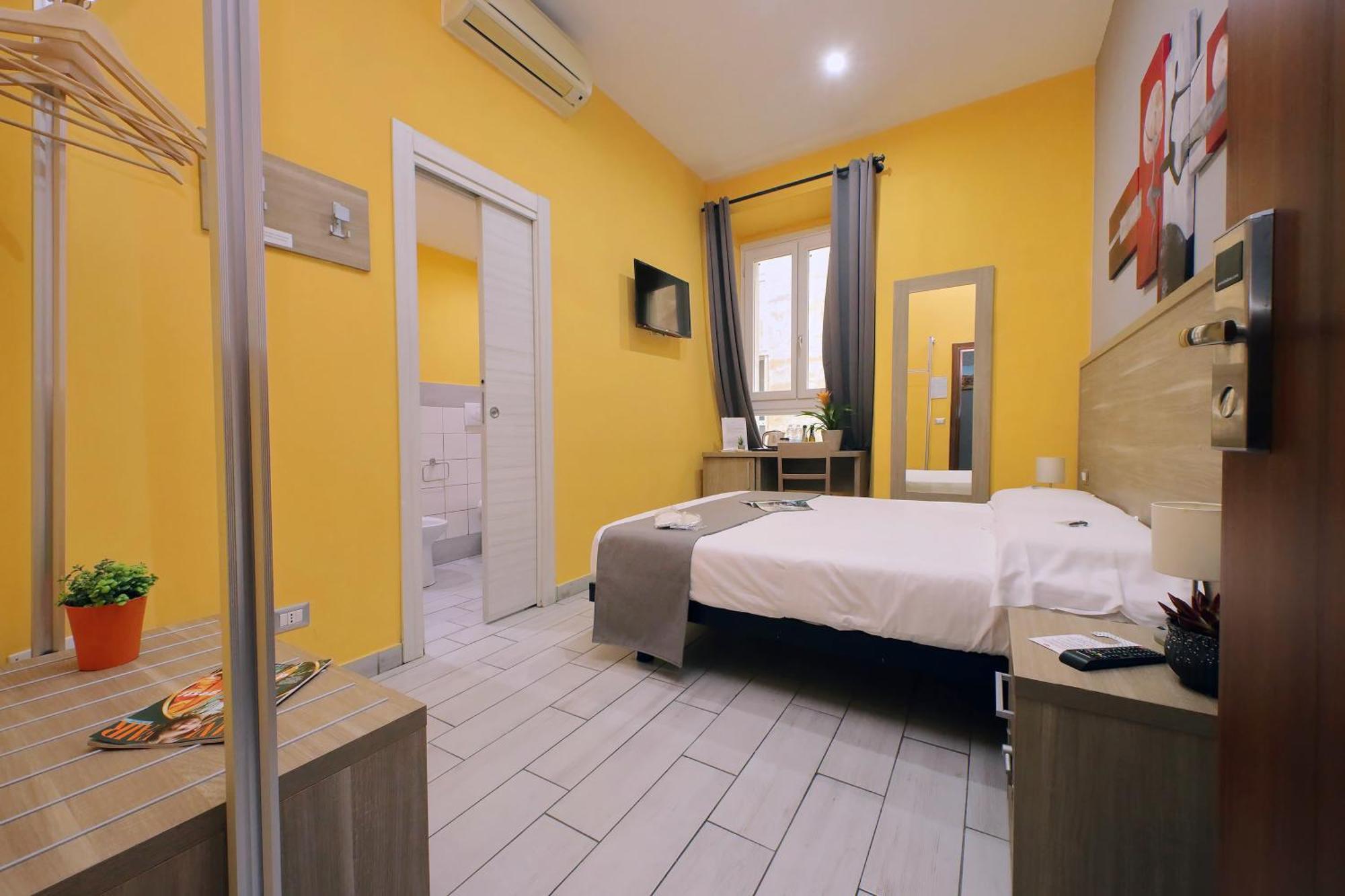 Lhg Comfy Rooms Рим Экстерьер фото