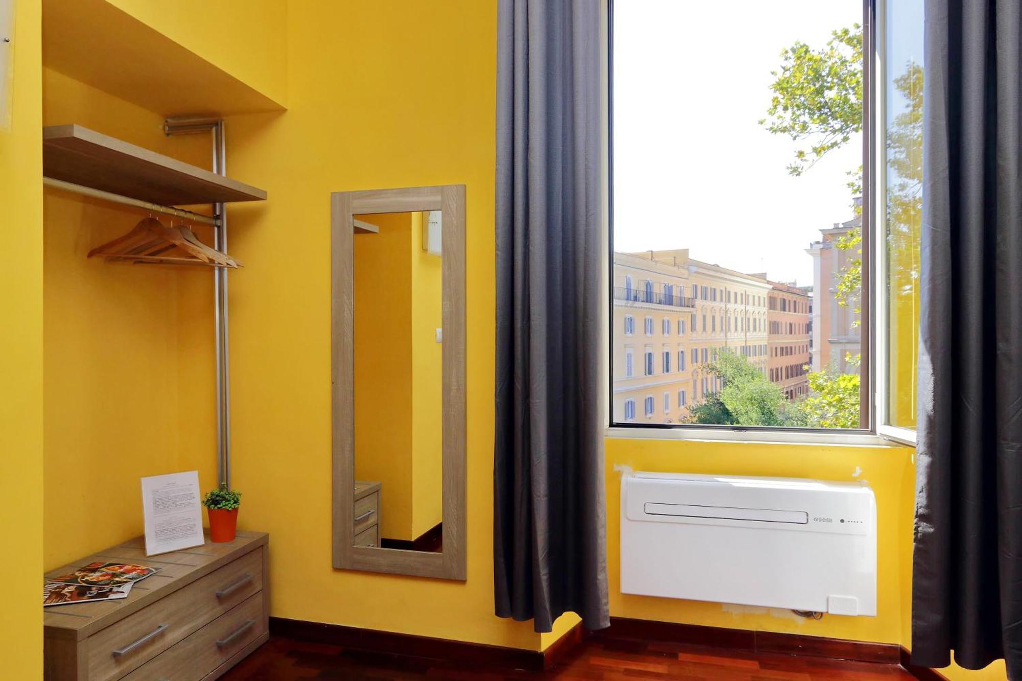 Lhg Comfy Rooms Рим Экстерьер фото