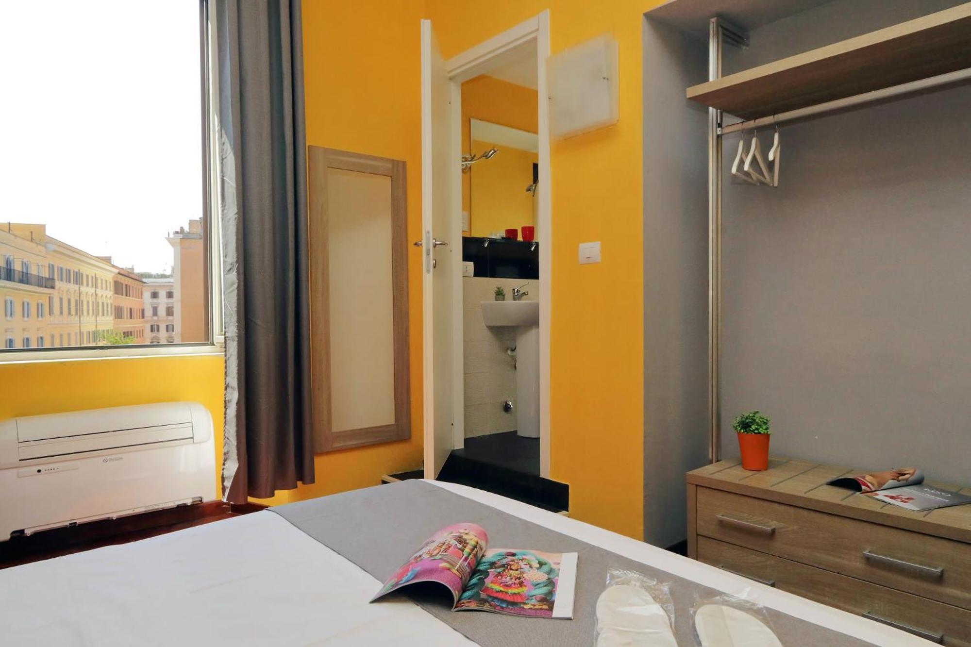 Lhg Comfy Rooms Рим Экстерьер фото