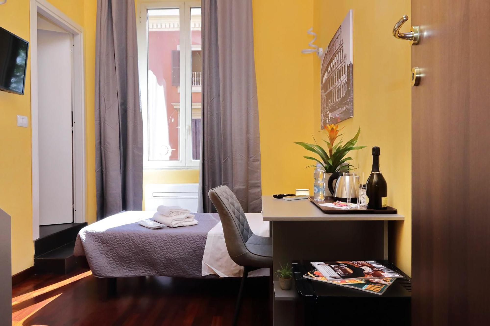 Lhg Comfy Rooms Рим Экстерьер фото