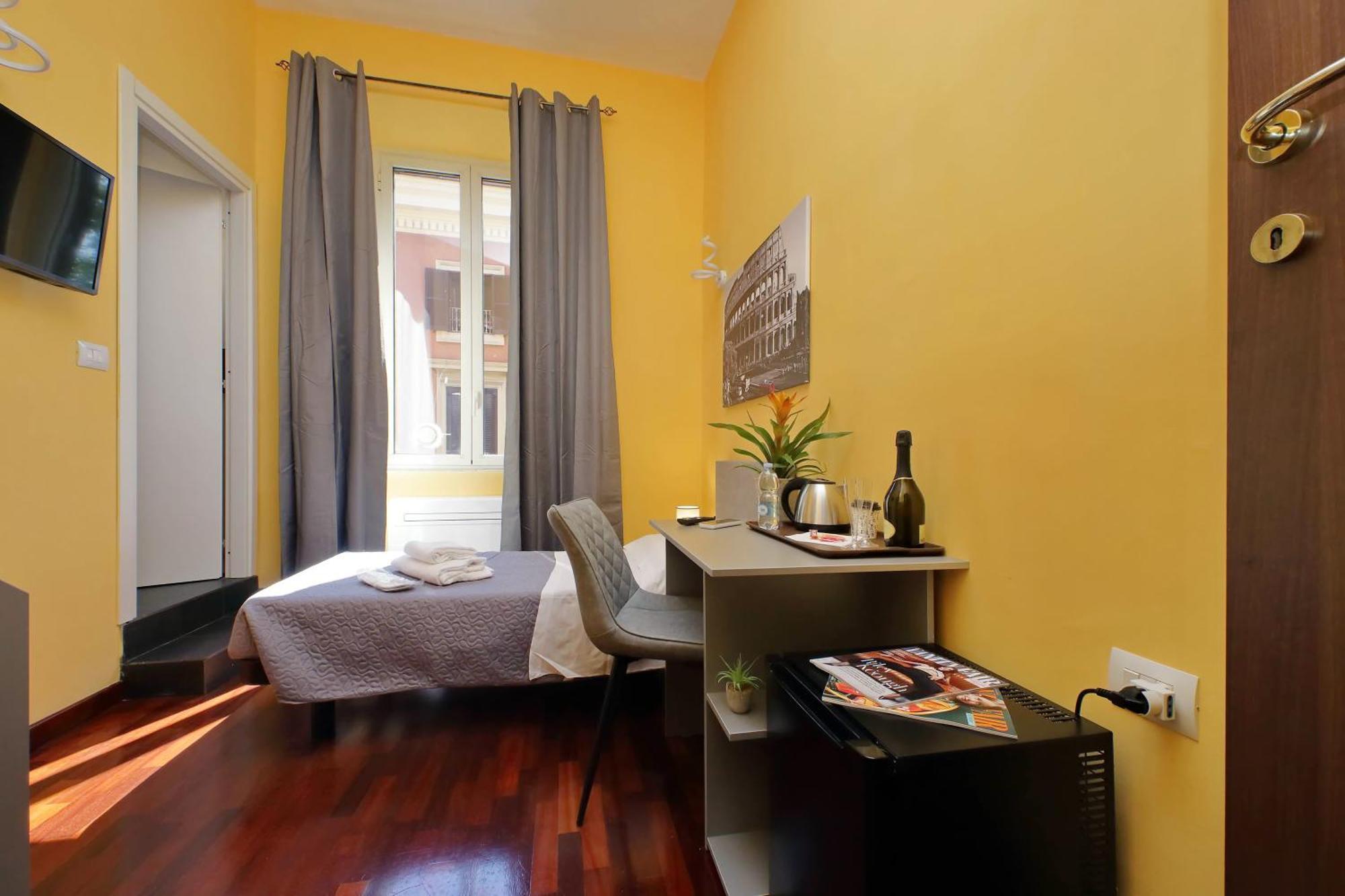 Lhg Comfy Rooms Рим Экстерьер фото