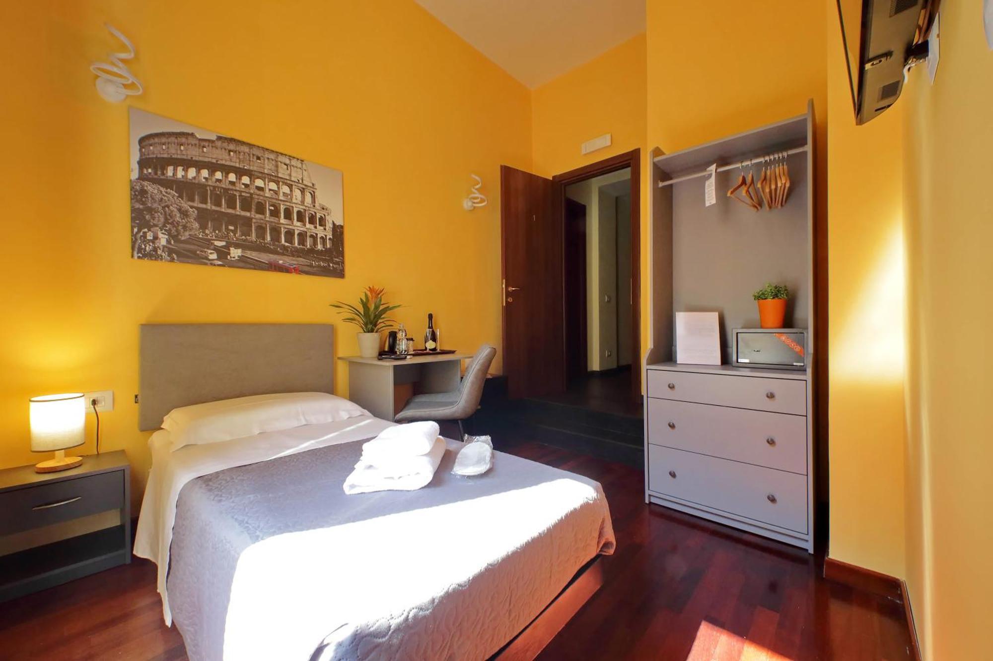 Lhg Comfy Rooms Рим Экстерьер фото